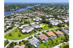 3 SE Turtle Creek Drive E, Tequesta, FL 33469 Sold 10/03/25