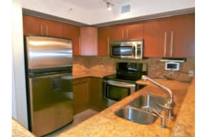 120 Yacht Club Way 306, Hypoluxo, FL 33462 - MLS#R11112085