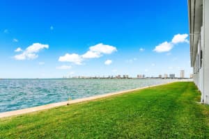 400 Wilma Circle 301, Riviera Beach, FL 33404 Sold 09/25/25