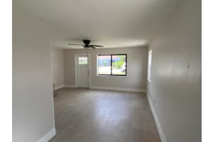 941 32nd Street, West Palm Beach, FL 33407 - MLS#R11112132