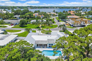 86 Golfview Drive, Tequesta, FL 33469 - MLS#R11112146