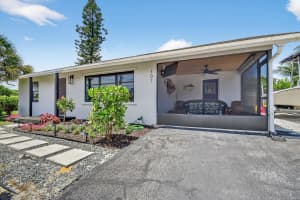 101 NE 26th Avenue, Boynton Beach, FL 33435 - MLS#R11112170