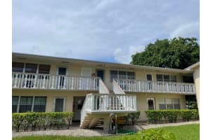 226 Canturbury J, West Palm Beach, FL 33417 - MLS#R11112171