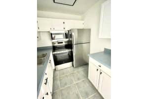 226 Canturbury J, West Palm Beach, FL 33417 - MLS#R11112171