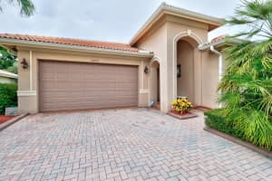 3233 Sussex Way, Vero Beach