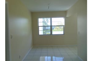 193 Fanshaw E Boca Raton, FL 33434 - Off Market