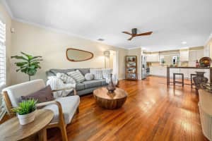 250 NE 10th Street, Delray Beach, FL 33444 Sold 09/08/25