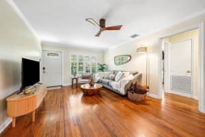 250 NE 10th Street, Delray Beach, FL 33444 Sold 09/08/25