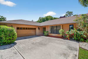 12090 Carriage Lane, Wellington, FL 33414 Sold 09/12/25