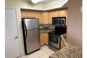 815 W Boynton Beach Boulevard 5-106, Boynton Beach, FL 33426 - MLS#R11112317