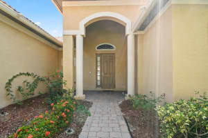 411 NW Sheffield Circle, Port Saint Lucie, FL 34983 - MLS#R11112335