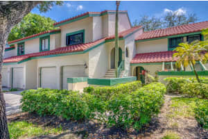 10 Lexington Lane E B, Palm Beach Gardens, FL 33418 Sold 10/16/25