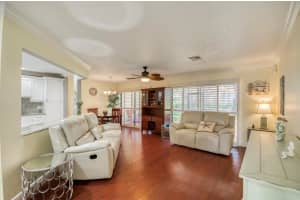 10 Lexington Lane E B, Palm Beach Gardens, FL 33418 Sold 10/16/25