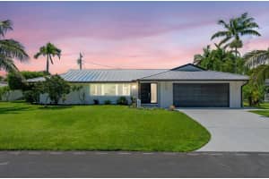 1081 Bimini Lane, Singer Island, FL 33404 - MLS#R11112378