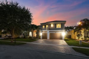 3381 Lago De Talavera, Lake Worth