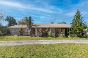 4375 S 25th Street, Fort Pierce, FL 34981 - MLS#R11112382