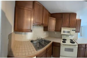3040 NE 16th Avenue 103, Oakland Park, FL 33334 - MLS#R11112384