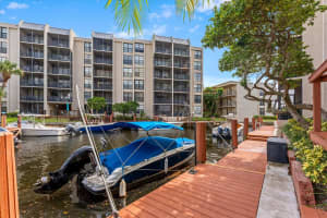 21 Royal Palm Way 105, Boca Raton