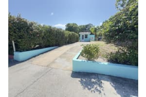 511 N D Street, Lake Worth Beach, FL 33460 Sold 08/17/25