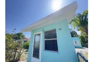 511 N D Street, Lake Worth Beach, FL 33460 Sold 08/17/25