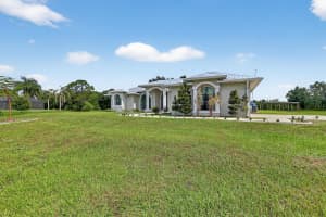 5890 NE 56th Parkway, Okeechobee, FL 34972 - MLS#R11112435