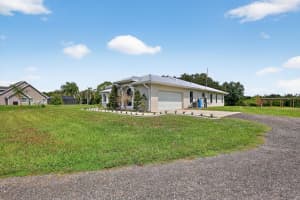 5890 NE 56th Parkway, Okeechobee, FL 34972 - MLS#R11112435