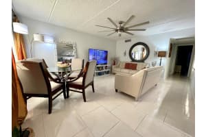 3200 Springdale Boulevard 107, Palm Springs, FL 33461 - MLS#R11112448