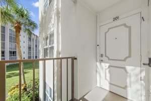 3871 Via Poinciana 201 201, Lake Worth, FL 33467 - MLS#R11112537