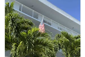 2006 S Federal Highway 205, Boynton Beach, FL 33435 - MLS#R11112602