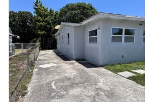 840 W 1st Street, Riviera Beach, FL 33404 - MLS#R11112632