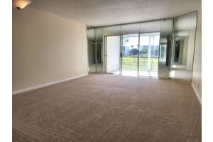 3661 Via Poinciana 310, Lake Worth, FL 33467 - MLS#R11112633