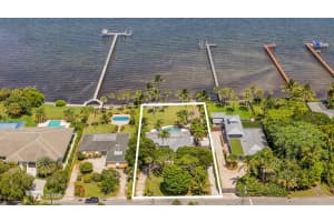 930 S Lakeside Drive, Lake Worth Beach, FL 33460 - MLS#R11112635
