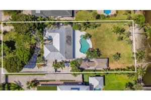930 S Lakeside Drive, Lake Worth Beach, FL 33460 - MLS#R11112635