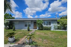 1441 Crest Drive, Lake Worth