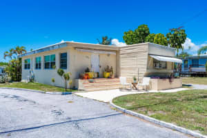 2855 Tangerine Lane, West Palm Beach, FL 33403 Sold 08/27/25