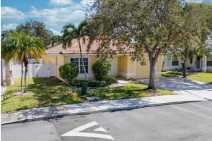 16373 NW 23rd Street, Pembroke Pines, FL 33028 Sold 10/09/25