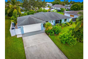 642 SE Streamlet Avenue, Port Saint Lucie, FL 34983 Sold 10/22/25