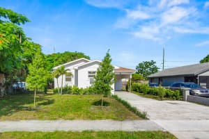 230 SW 6th Avenue, Delray Beach, FL 33444 - MLS#R11112710