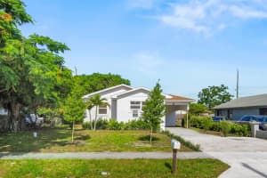 230 SW 6th Avenue, Delray Beach, FL 33444 - MLS#R11112710