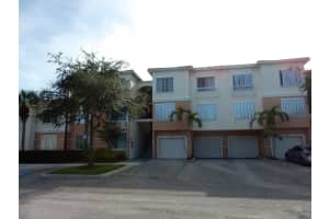 1106 Myrtlewood Circle E, Palm Beach Gardens