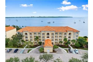 29 Harbour Isle Drive 203, Hutchinson Island, FL 34949 - MLS#R11112819