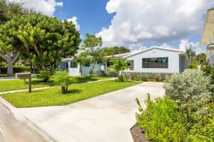 1023 S Palmway, Lake Worth Beach