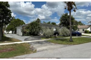 19657 Carolina Circle, Boca Raton
