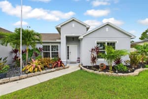 8325 105th Court, Vero Beach, FL 32967 - MLS#R11112887