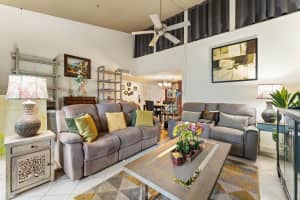 2561 Boundbrook Boulevard 209, West Palm Beach