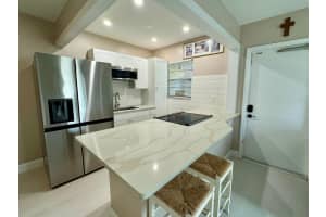 30 J Street, Lake Worth Beach, FL 33460 - MLS#R11112929