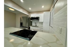 30 S J Street 16, Lake Worth Beach, FL 33460 - MLS#R11112929
