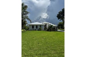1064 Nw Spruce Ridge Drive, Stuart