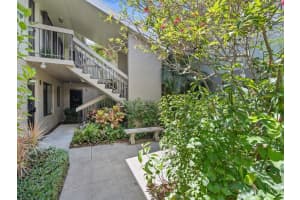 800 Nw Fork Road 10-6, Stuart