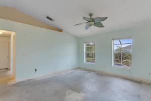5423 NW Milner Drive, Port St Lucie, FL 34983 - MLS#R11112981
